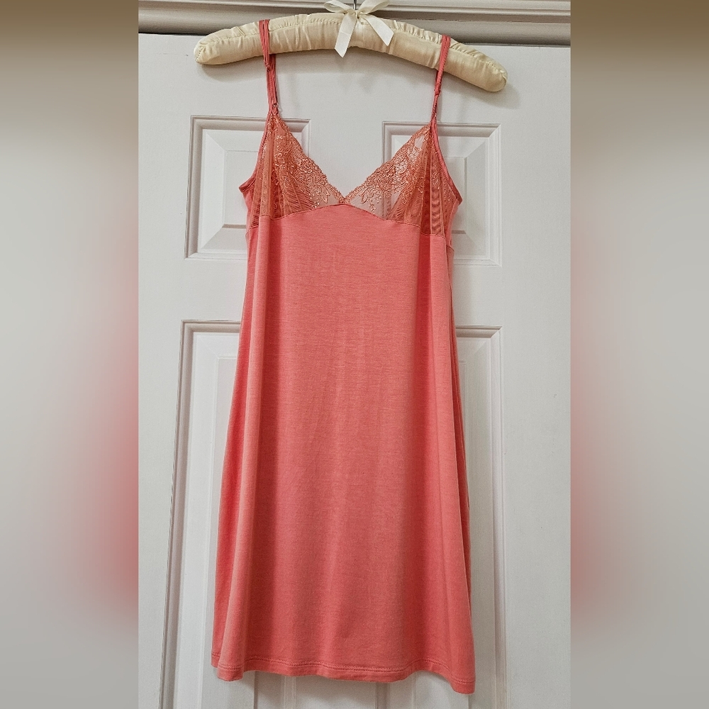 Size XS La Perla Peach Color Slip Nightdress Under Dress Preloved